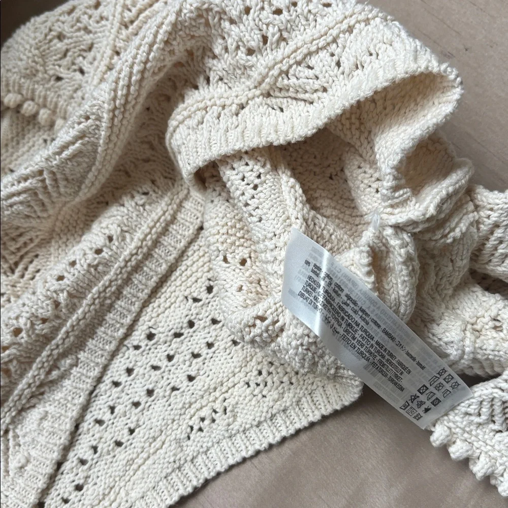 Zara crochet knit cream shrug sz.M